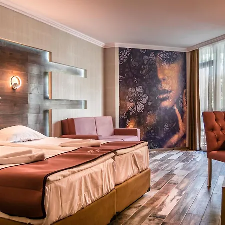 Ξενοδοχείο Baikal 4*