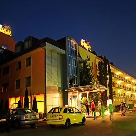 Ξενοδοχείο Baikal 4*