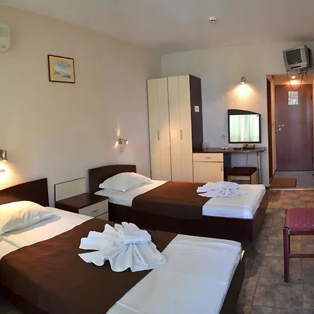 Ξενοδοχείο Baikal 4*